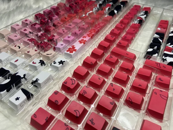 Makima Sakura Raven Pink PBT Double-Shot Side-Printed Cherry-Profile Shine-Through 132-Keys Keycap