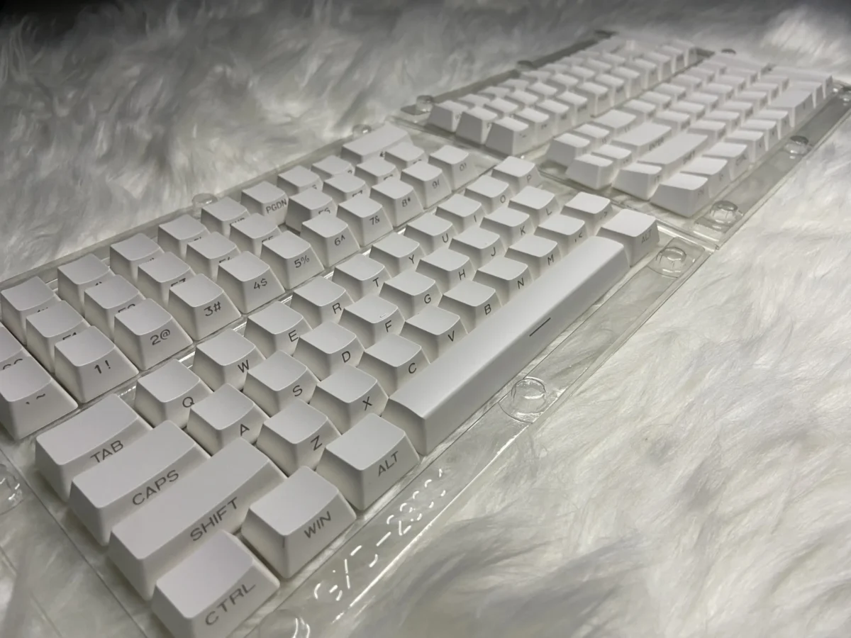 White Solid PBT Double-Shot Side-Printed Cherry-Profile Shine-Through 132-Keys Keycap - Image 4