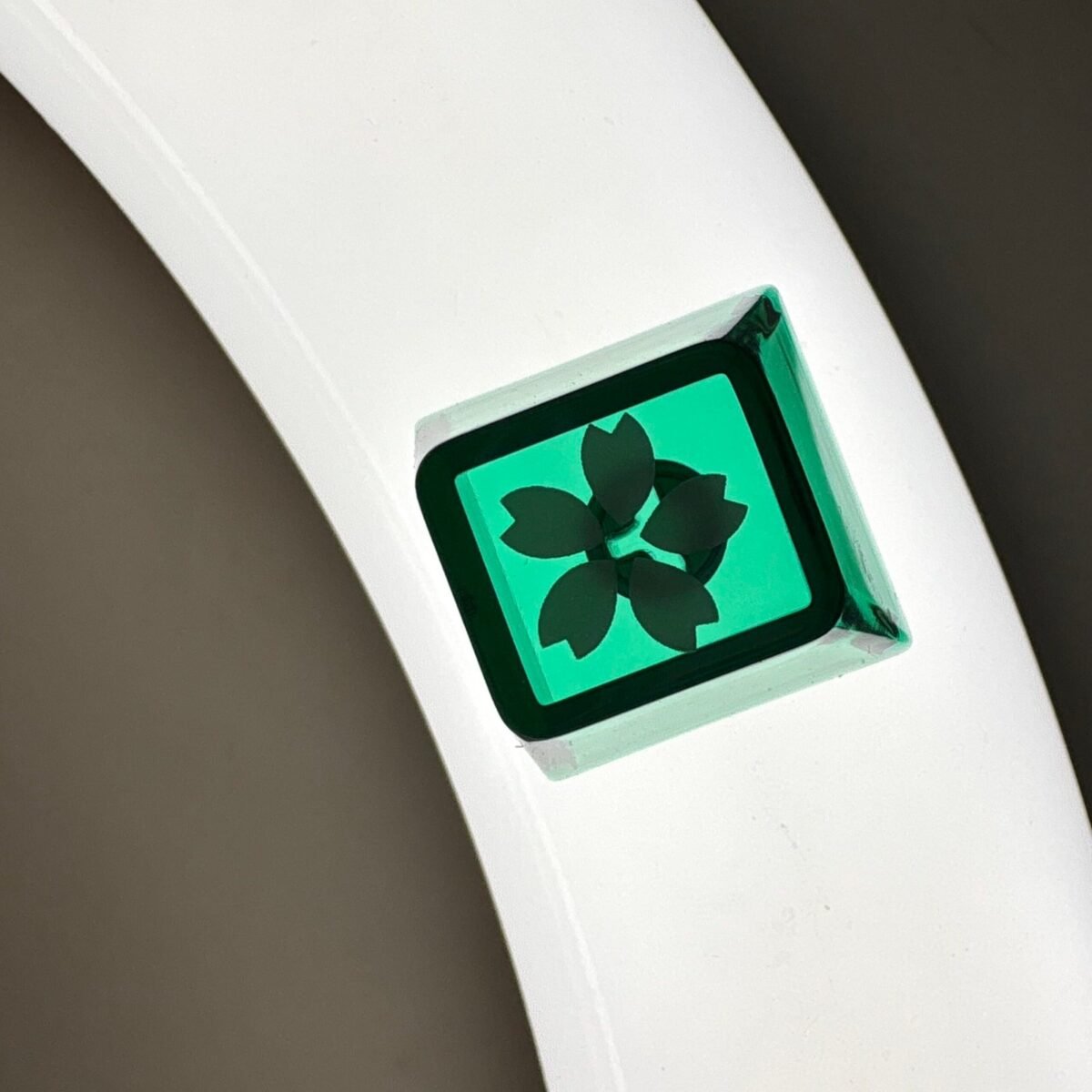 Crystal Green Fully Transparent PC Dye-Sublimated Top-Engraved Cherry-Profile Fully-Shine-Through 115-Keys Keycap - Image 3
